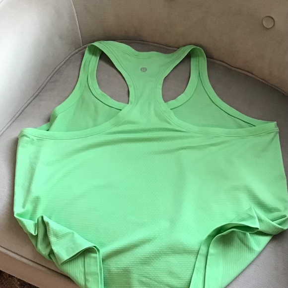 Lululemon run: swiftly tech racer back top size 12 - Picture 4 of 6